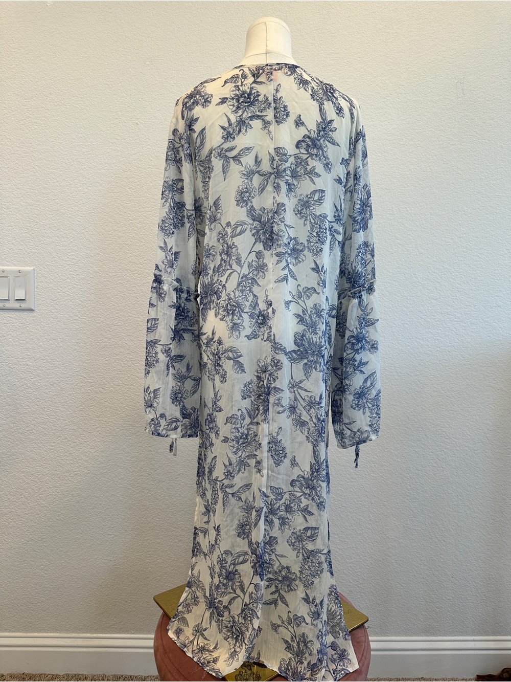 Band of Gypsies Blue Floral Sheer Long Kimono Duster Cover Up Medium - Picture 5 of 7
